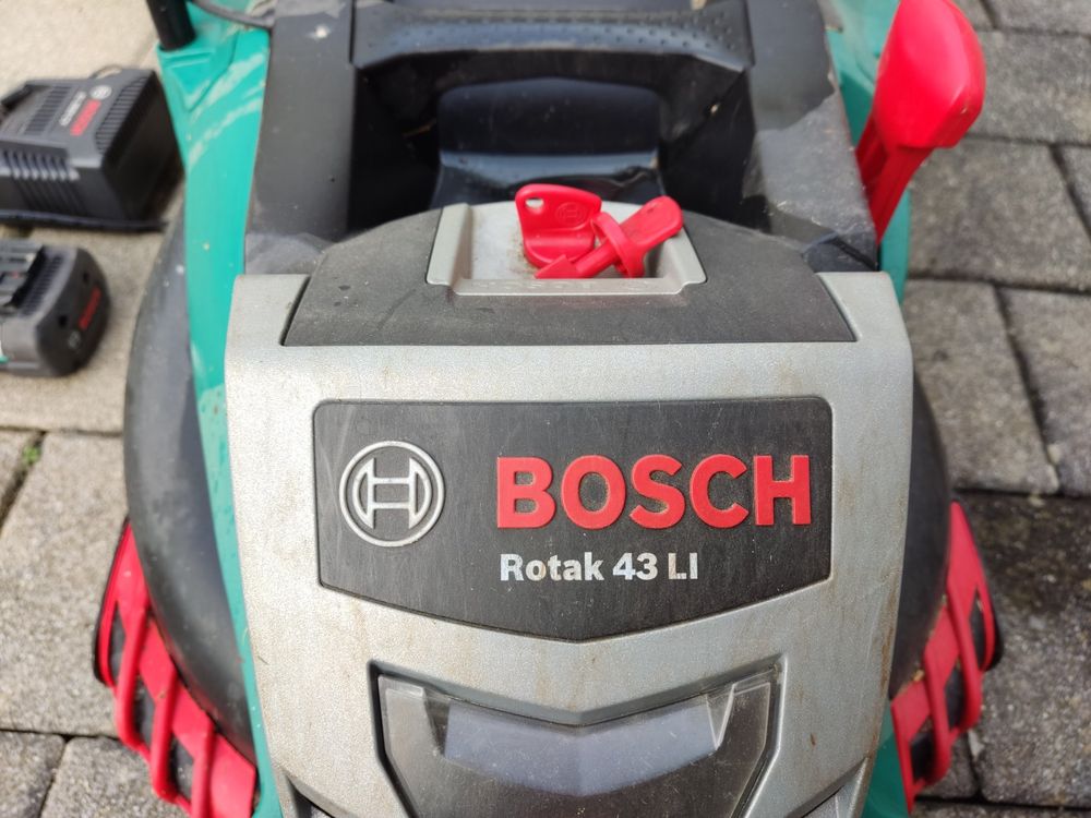 AkkuRasenmäher Bosch Rotak 43 LI, funktioniert tadellos Kaufen auf Ricardo
