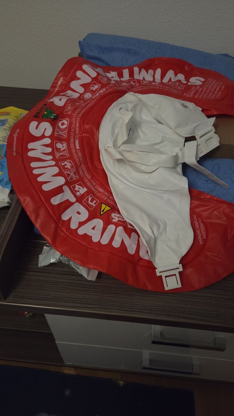 Bouées: schwimmring baby – D'occasion à Emmenbrücke par cel_j8wn