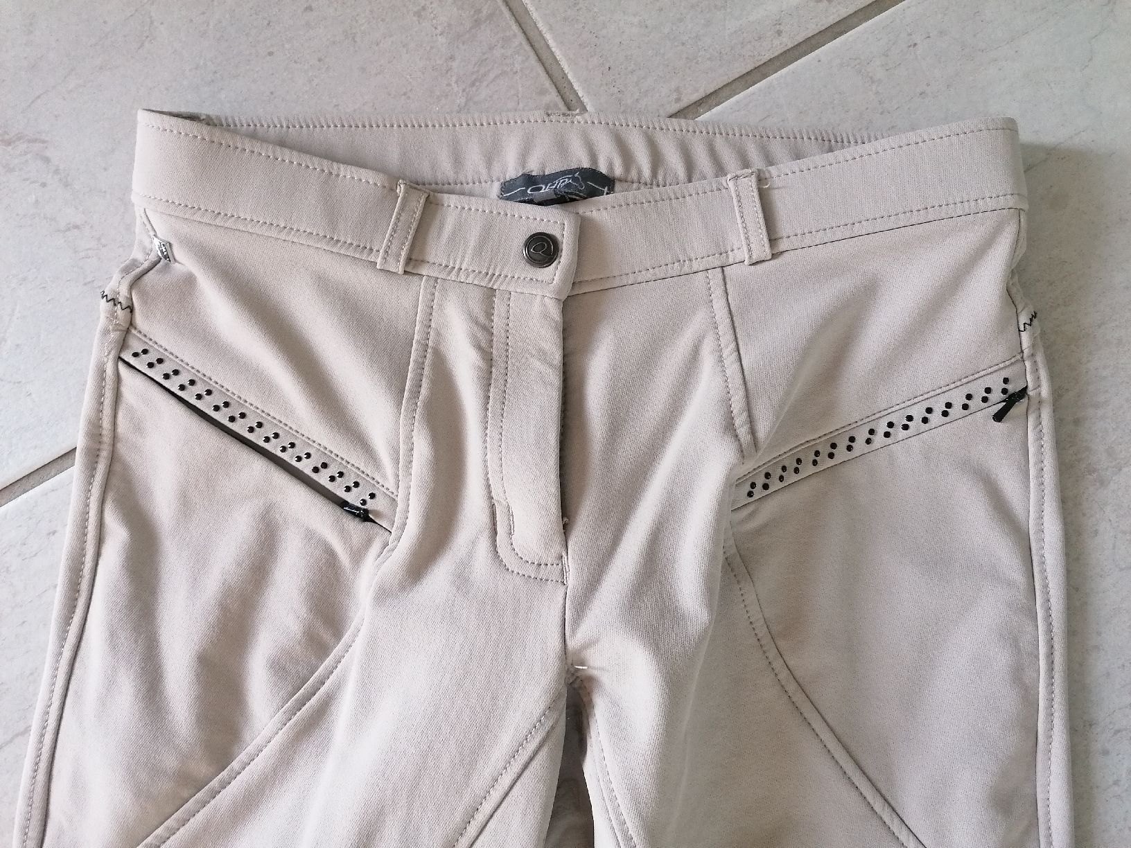 Pantaloni: 2 Paar Reithosen Grösse 40 – Usato da Lostorf venduto da Jurado