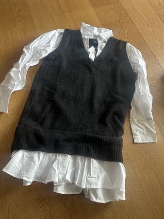 Pullover mit integrierter Bluse, Grösse S