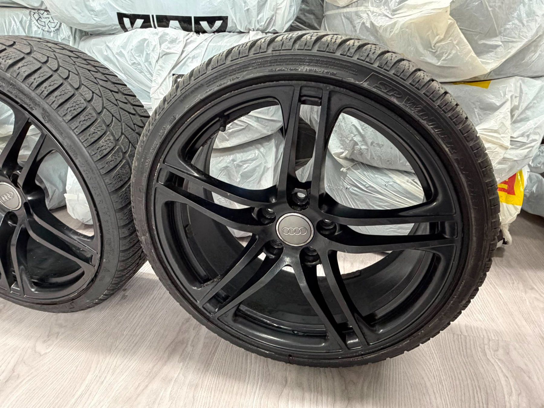 Audi Pneus & Roues: Audi R8 Winterräder – D'occasion à Regensdorf par NEYGroupGmbH 3