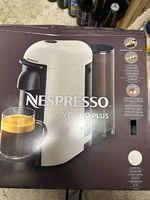 Nespresso Vertuo Plus Kaffeemaschine