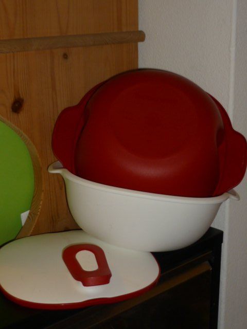 Tupperware Behälter & Ähnliches: TUPPERWARE 2.4 L. – Gebraucht aus St.Gallen von Anso 4