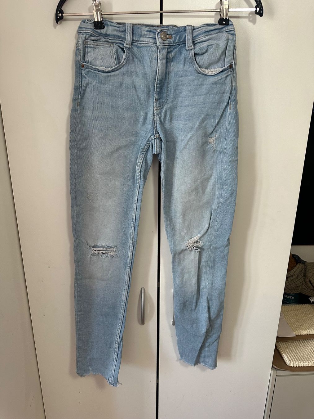 Zara Hosen: Jeans Zara Grösse 152 – Gebraucht aus Schaan von Hermine2018