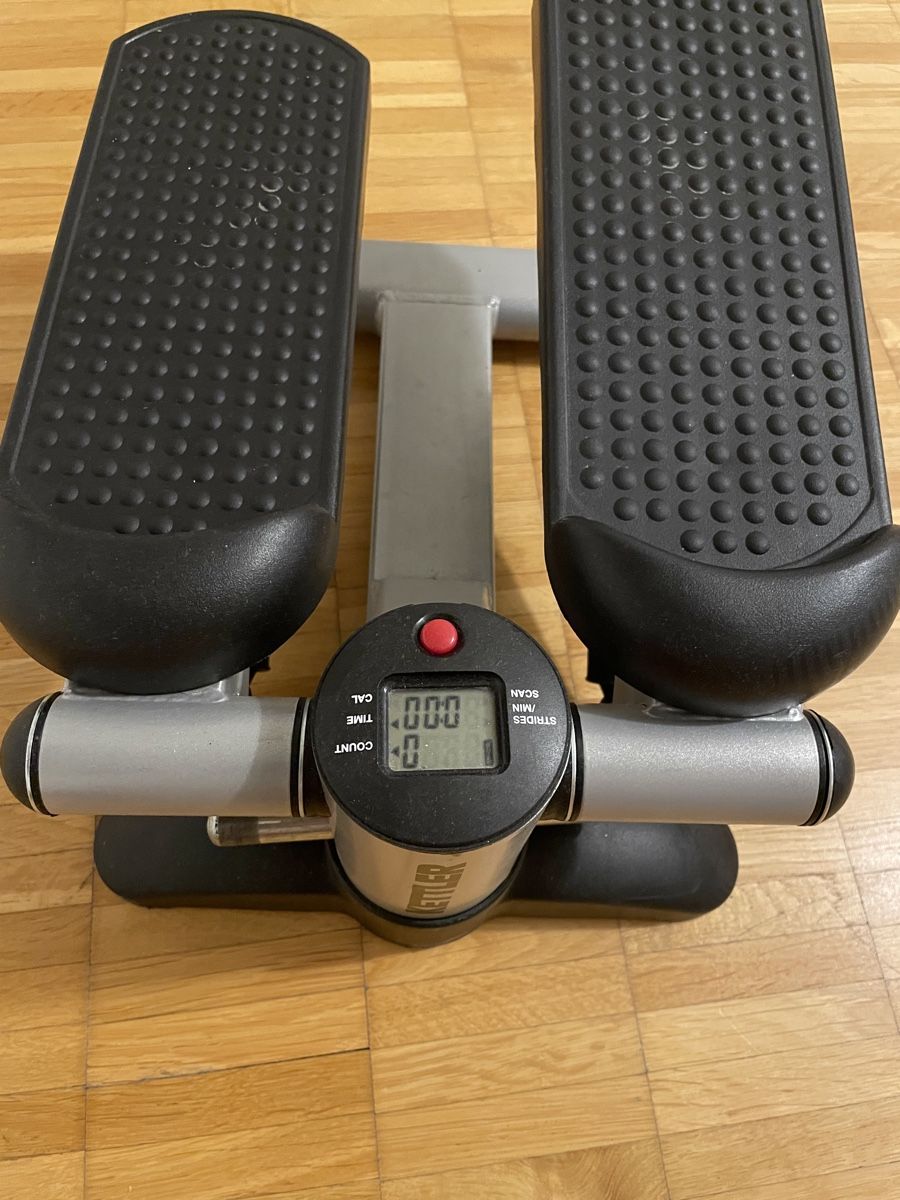 Kettler Vélos d'appartement: Kettler Stepper with digital display – D'occasion à Neuchatel par shi_9fzw