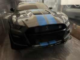 Ford Mustang GT 500 KR. 1:18 Solido