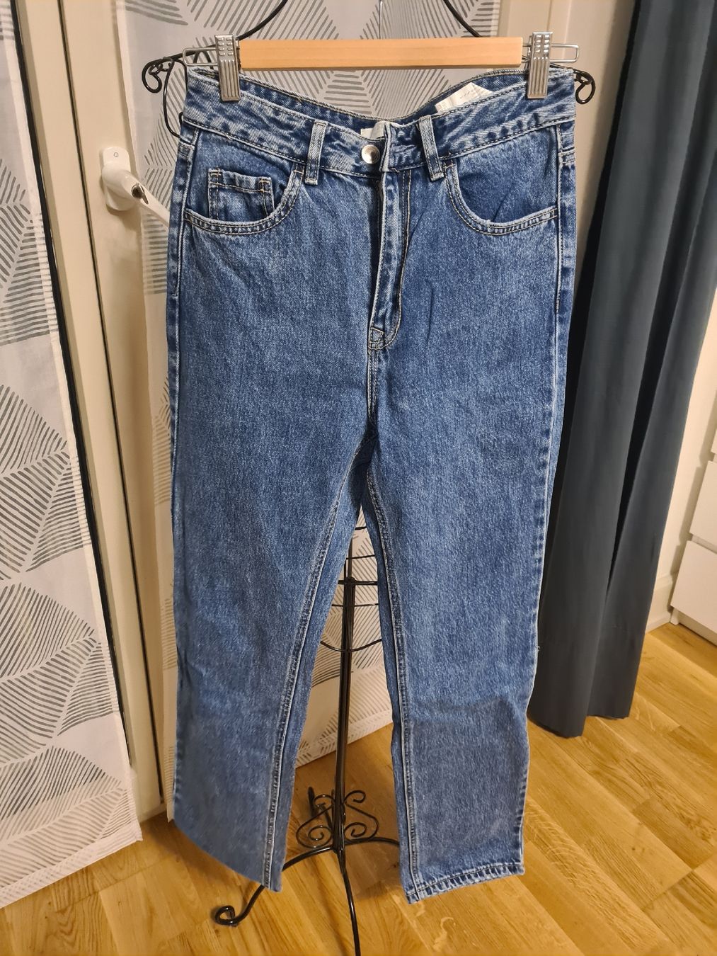 Stradivarius Jeans: jeans von stradivarius gr 36 – Nuovo (secondo la descrizione) da zürich venduto da janjaz