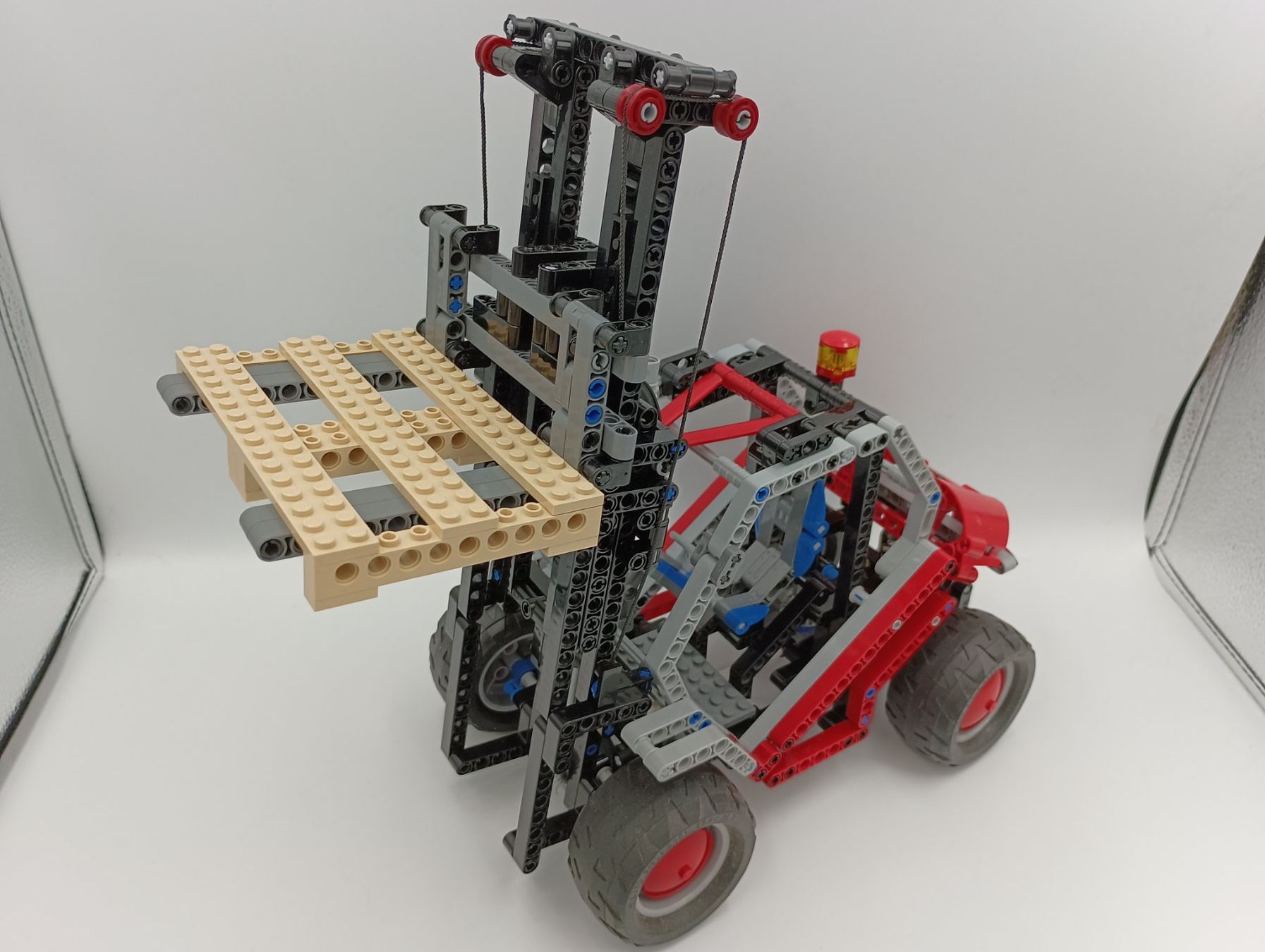 Lego Spielzeuge: 8416 Forklift – Gebraucht aus Bremgarten AG von redstar69 1