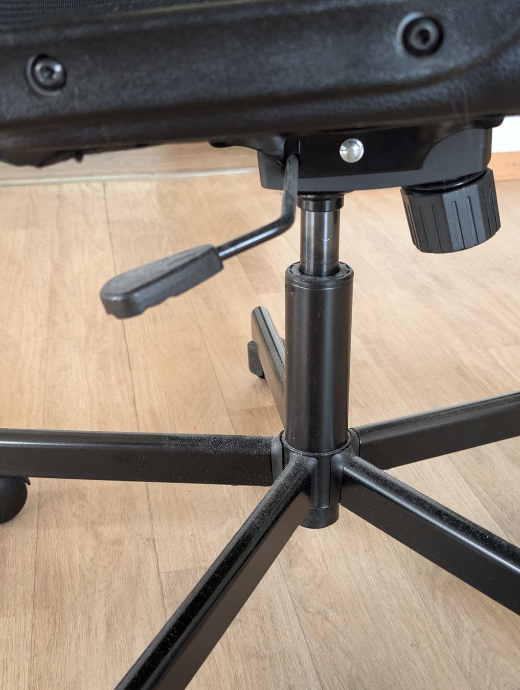 Ikea Poltrone: Büro 1 – Usato da Dübendorf venduto da Florim07 3