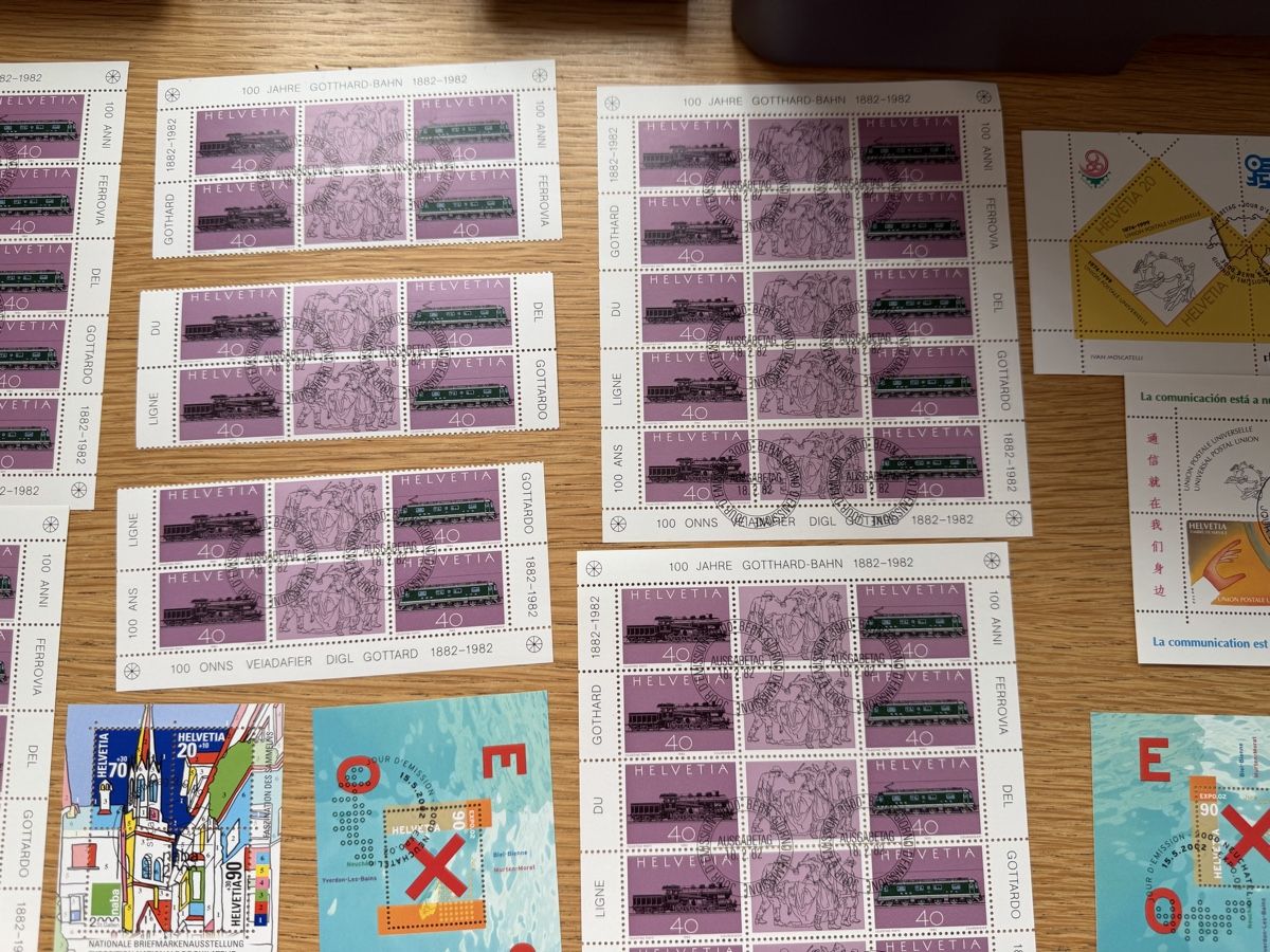 Tous les timbres: 35 Blöcke Schweiz – D'occasion à Murgenthal par Tina_4055 2