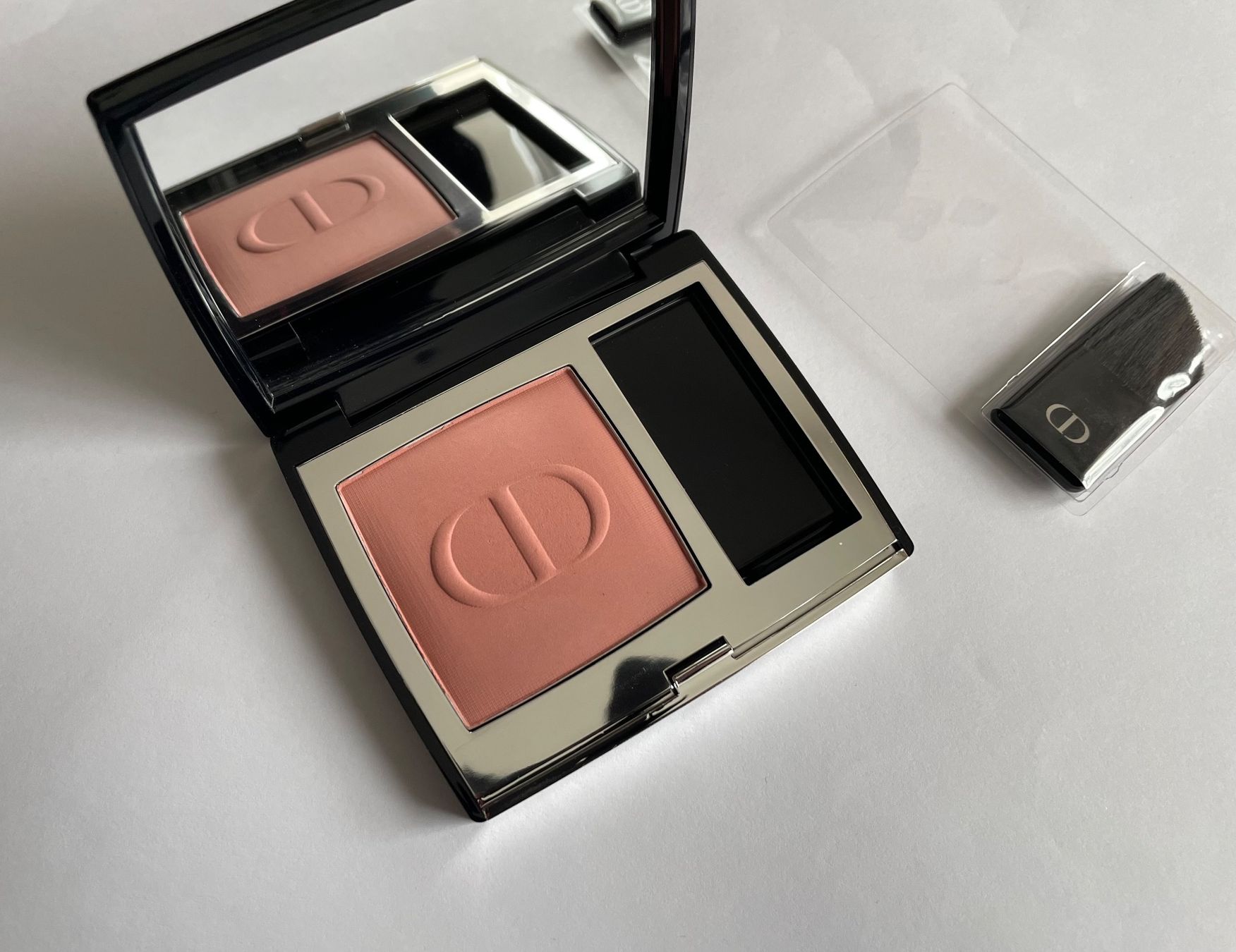 Dior Make-up: DIOR Blush Rouge NP. 77.90 – Nuovo (secondo la descrizione) da Rüfenacht BE venduto da Milena_1 5