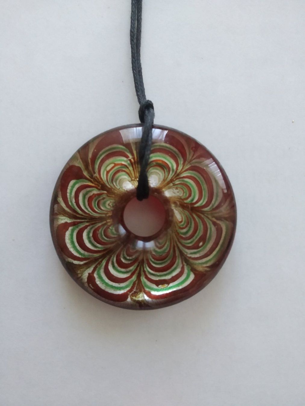 Catenine: Glas Anhänger mit Kette – Nuovo e nell'imballaggio originale da Münchenbuchsee venduto da Cori1968