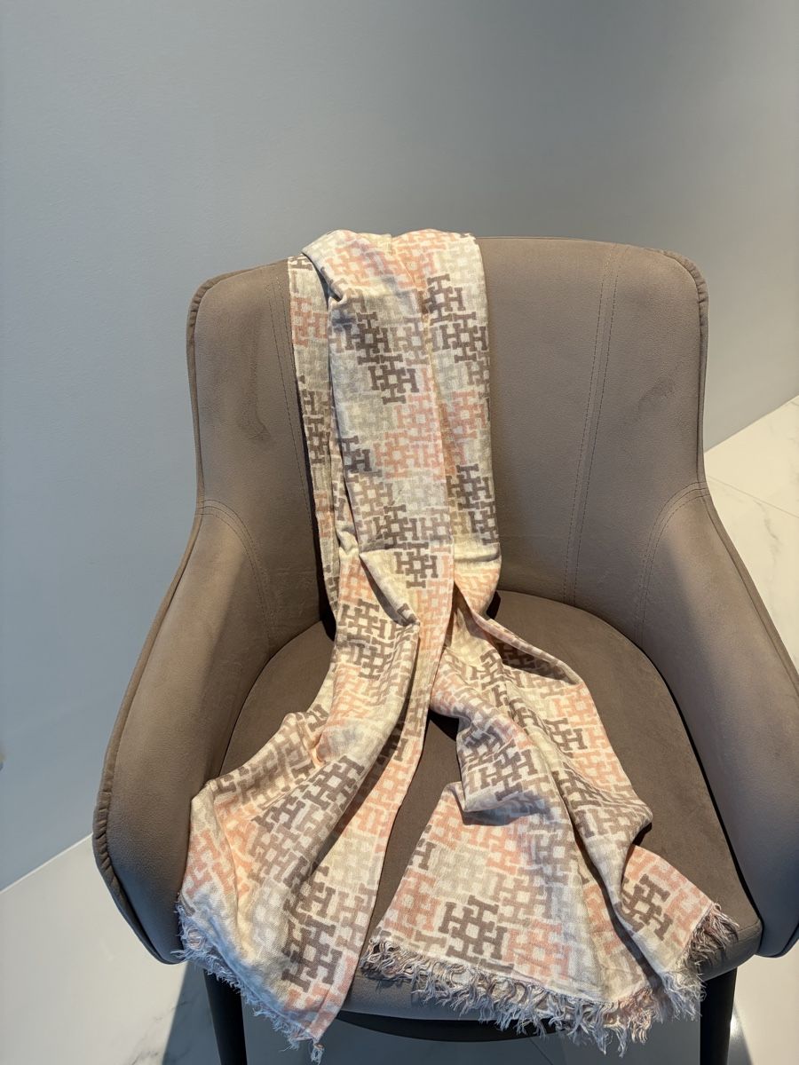 Hemisphere Foulard & Sciarpe: Hemisphäre Schal – Nuovo (secondo la descrizione) da Reinach BL venduto da chr_k6pm