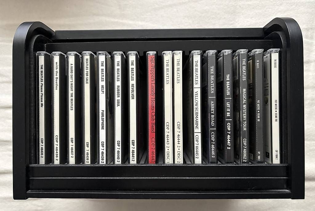 CD: Beatles, Holz-Box mit 16 CDs – Usato da Wallisellen venduto da pie_mf67