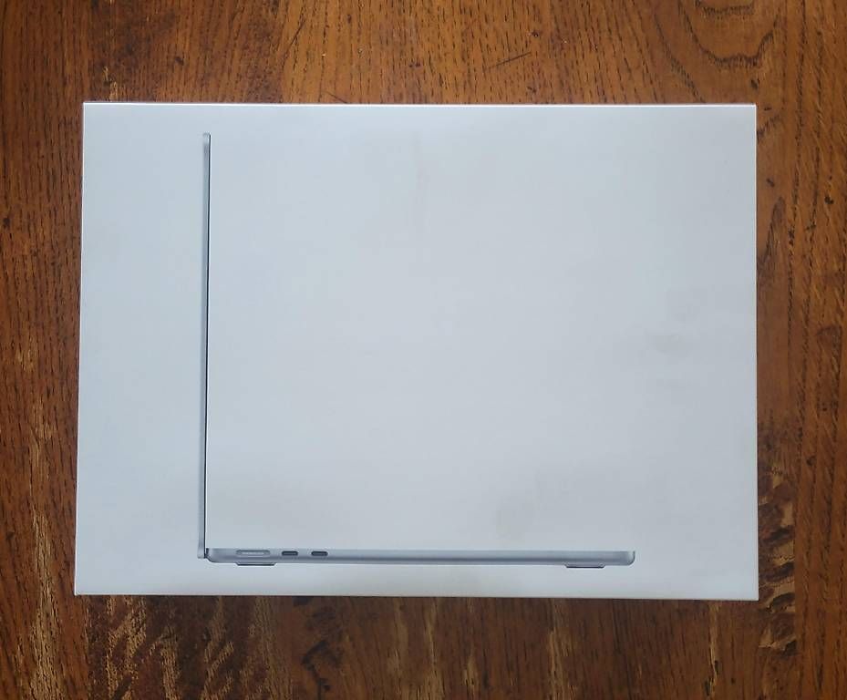 Portables: Macbook Air NEUF – Neuf avec emballage d'origine à Salvan par djaidi 1