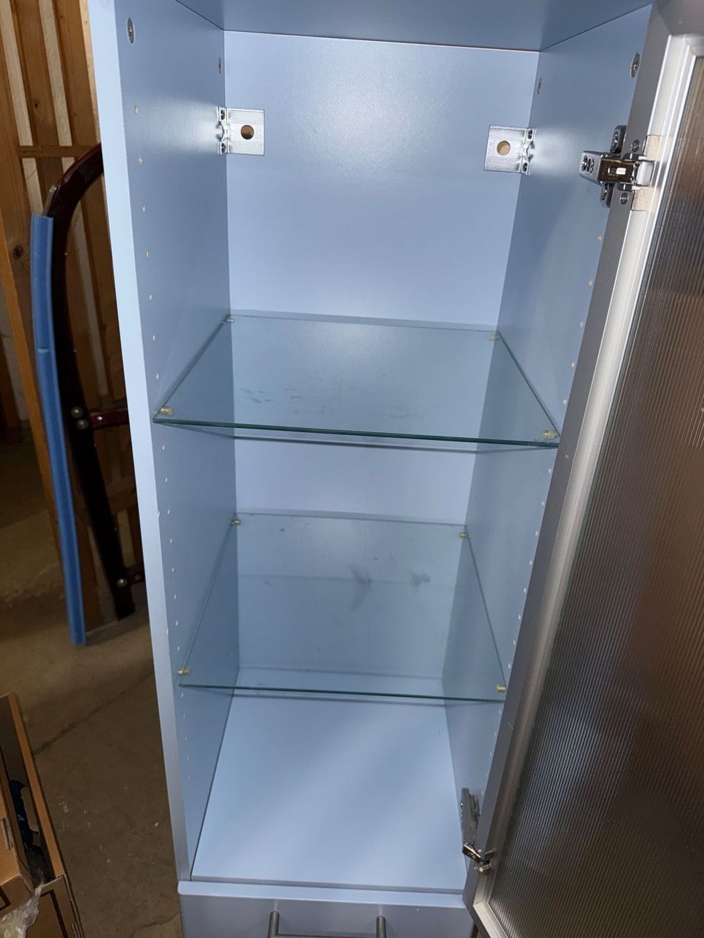 Armadi: Badschrank hellblau Glastür – Usato da Baden venduto da fab_yzl7 1