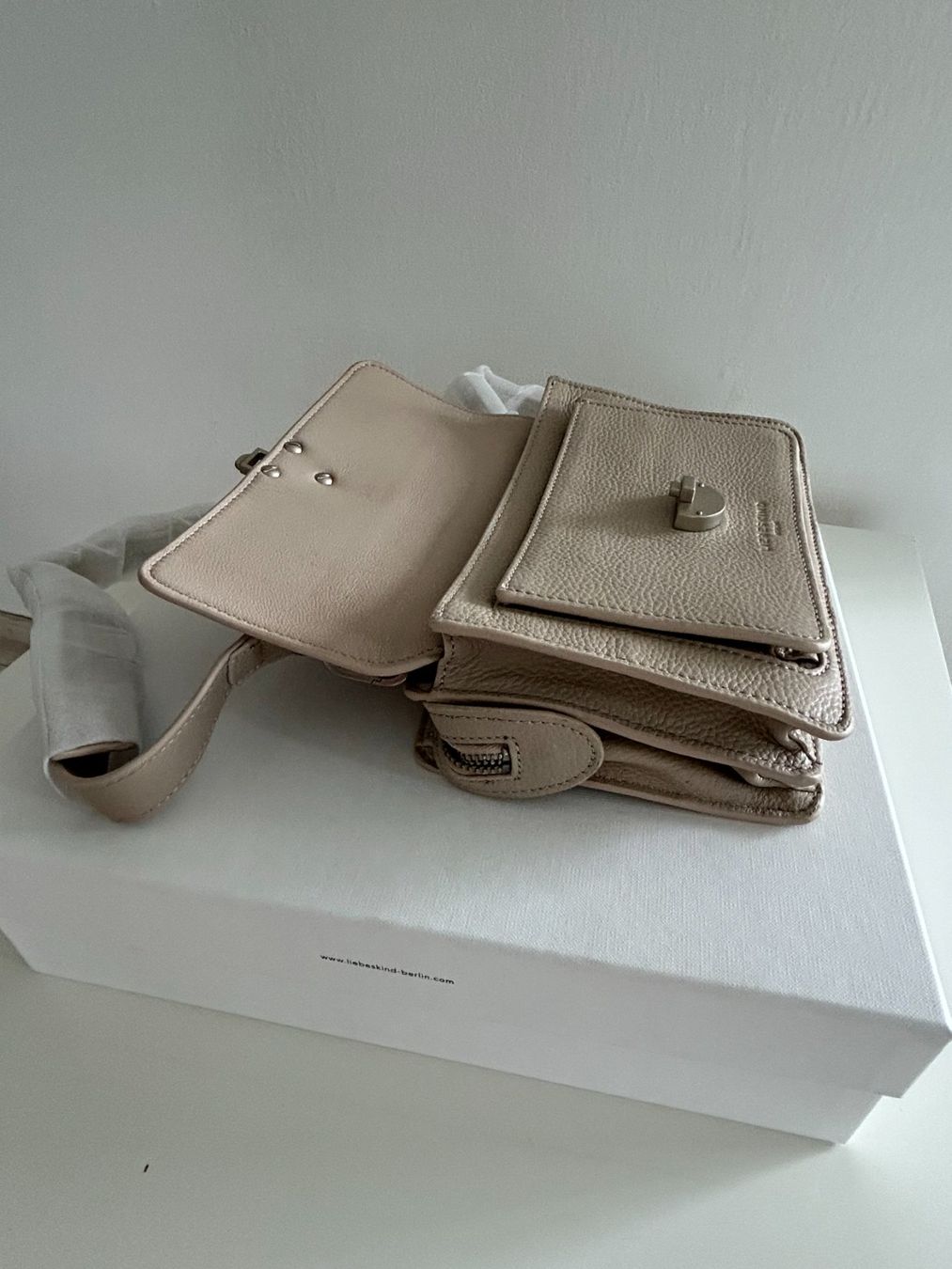 Borse da donna: Liebeskind-Tasche – Nuovo (secondo la descrizione) da Biel-Benken BL venduto da ser_z25x 5