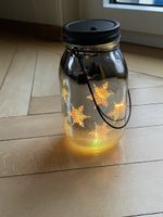 Weihnachtsdeko, Glas mit Lichterkette