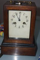 Französische Tisch Uhr von Bolviller Paris.