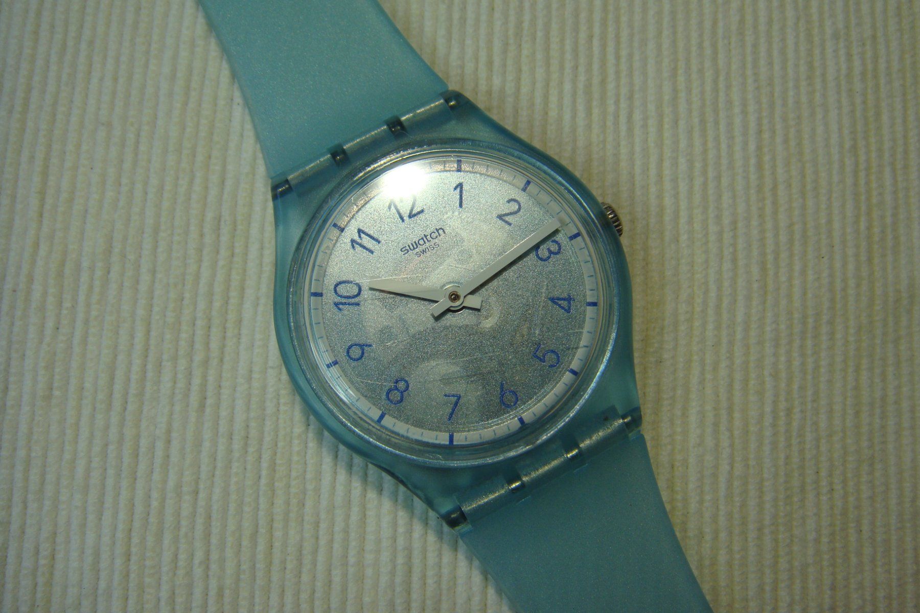 Swatch Orologi: Swatch hellblau – Usato da Emmenbrücke venduto da kuhn4951