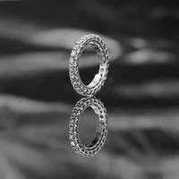 Ring, Eternity-Memoirering aus 18 Kt Weissgold mit Diamanten