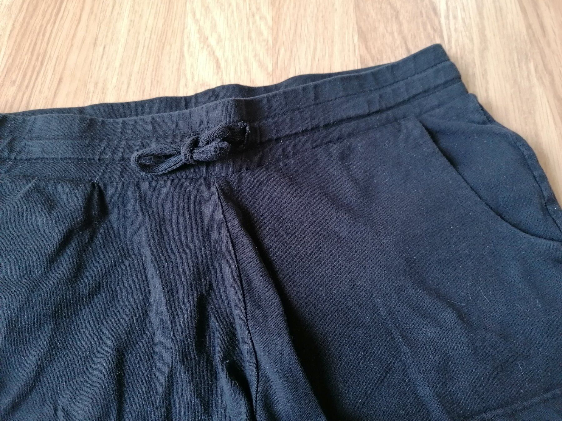 Pantaloni: Short – Usato da Montcherand venduto da petiteoune75 1