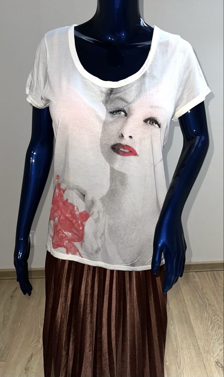 Escada Tops: ESCADA SHIRT GR. M neuwertig – Neu (gemäss Beschreibung) aus Unteraegeri von MH203
