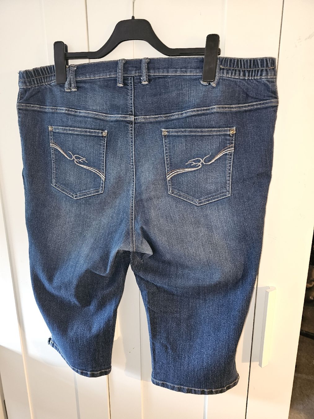 Jeans: Coole Capri Damen-Jeans von "bpc" Gr. 52 PlusSize – Usato da Münchenbuchsee venduto da babilibern 4