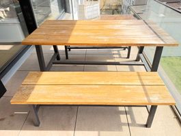 Gartentisch mit Bank, wetterfest, ideal für den Frühling!