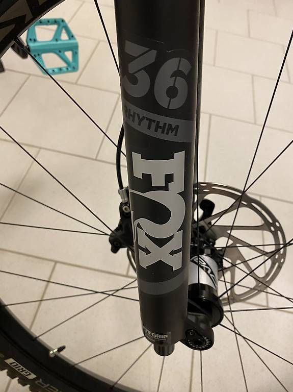 Velos: Enduro Bike Specialized – Gebraucht aus Henggart von Enton3 3