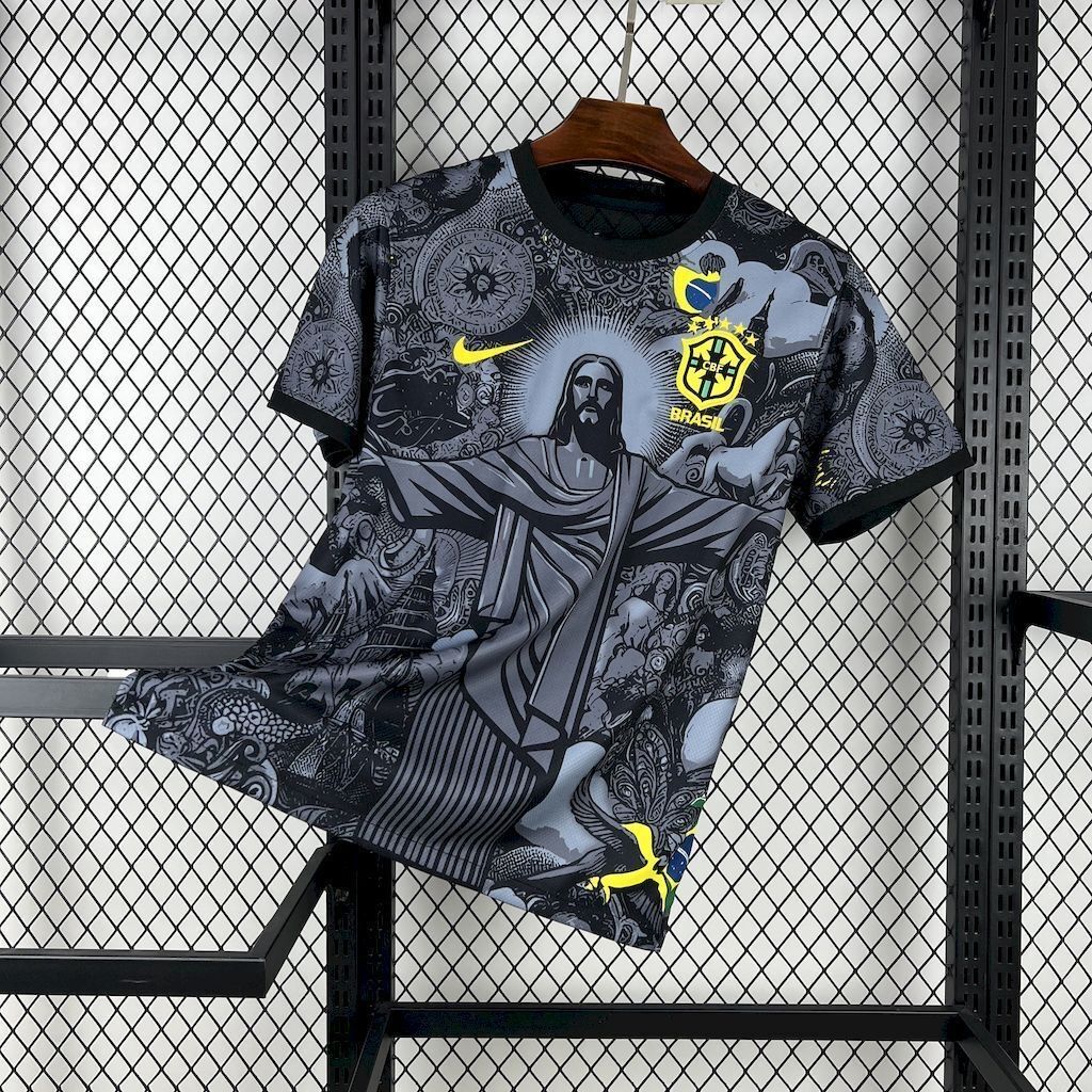 Nike Canottiere & Pantaloni: Fussball Trikot Brasilien, special version, Grösse L – Nuovo e nell'imballaggio originale da Neerach venduto da Matug1248