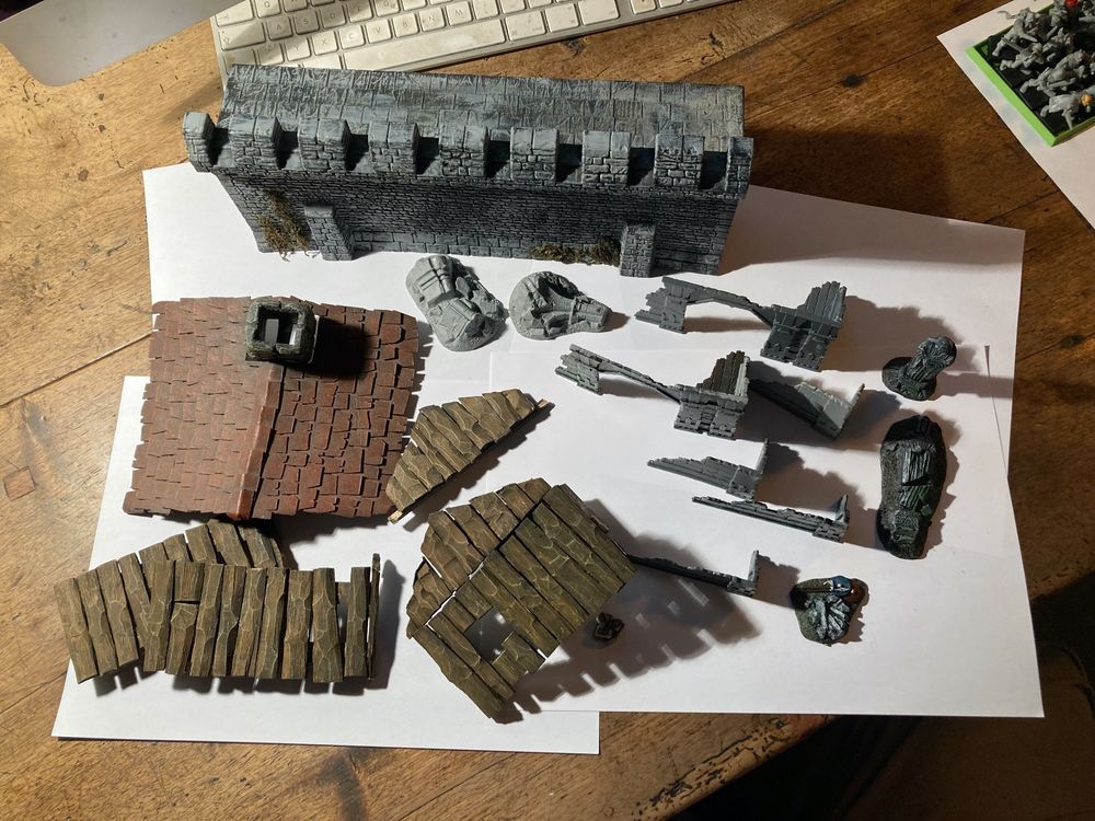 Lot Warhammer – Figurines Et Pièces D'Occasion Pour Collectionneurs