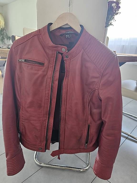 Giacche: RICHA Damen-Motorradlederjacke  – Usato da Gunzwil venduto da peschi1204 2