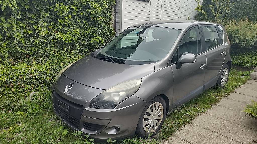 Automobili: Renault Megane Scenic 1.5 dCi – Usato da Altenrhein venduto da ersurf