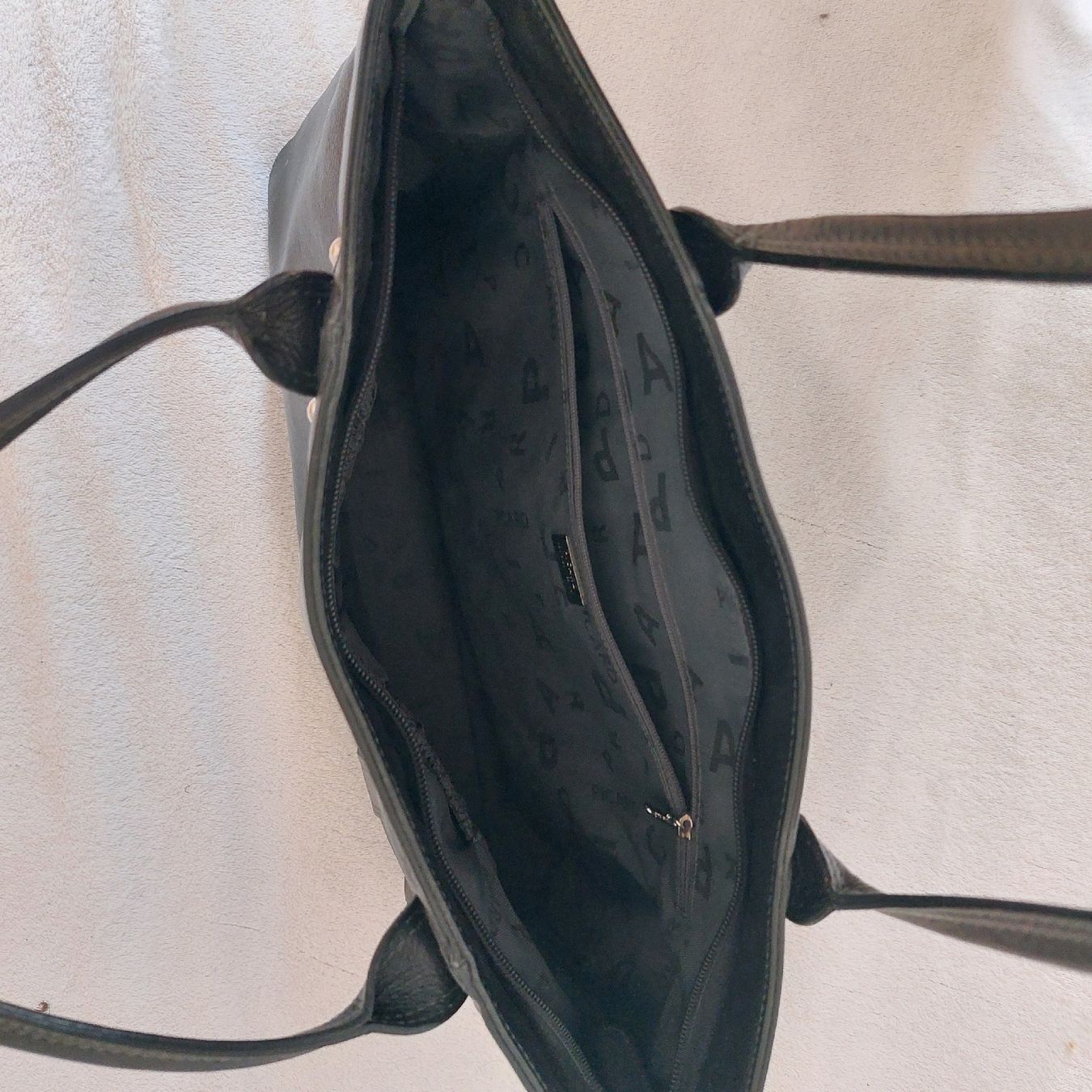 Picard Borse da donna: Sac à main PICARD cuir noir – Usato da La Chaux-de-Fonds venduto da asn_l6dp 3