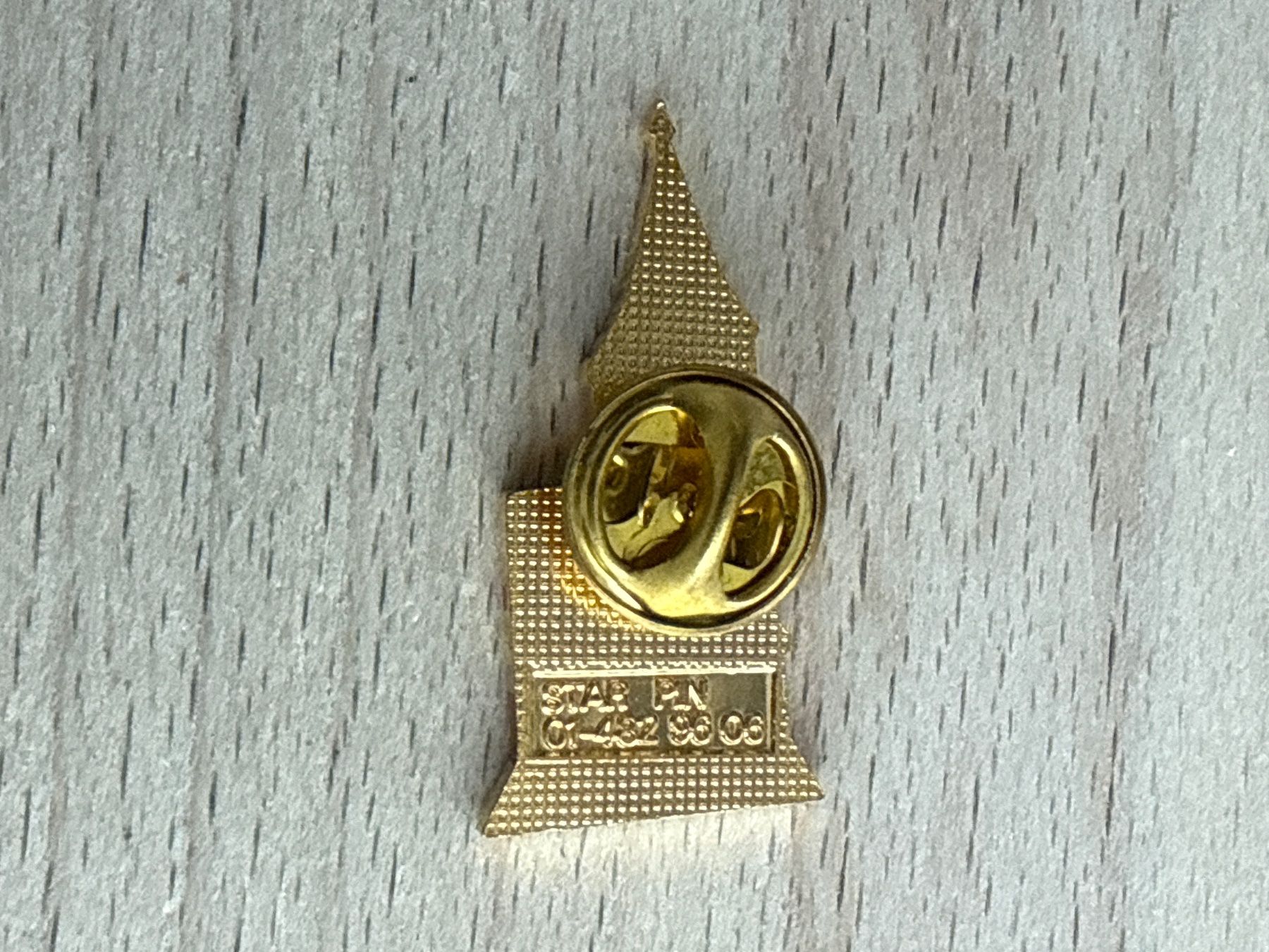 Placchette & Badge: Pin Kirchenturm – Usato da Glattbrugg venduto da Schweigmatt 1