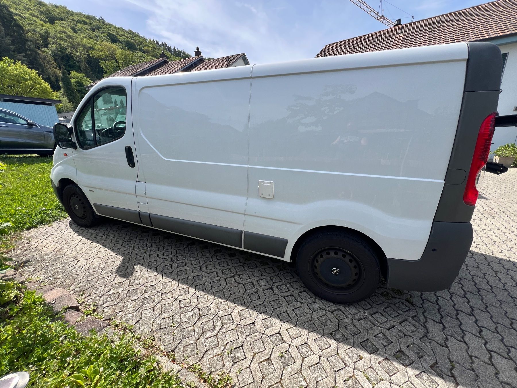 Veicoli da campeggio: Campervan Opel Vivaro Selbstausbau – Usato da Würenlingen venduto da Activia 1