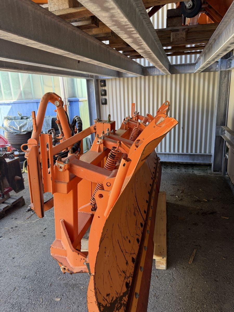 Sgombero neve: Schneepflug Schmidt MF2 Schnee unimog Traktor Winterdienst – Usato da Prosito venduto da Danielehh 2