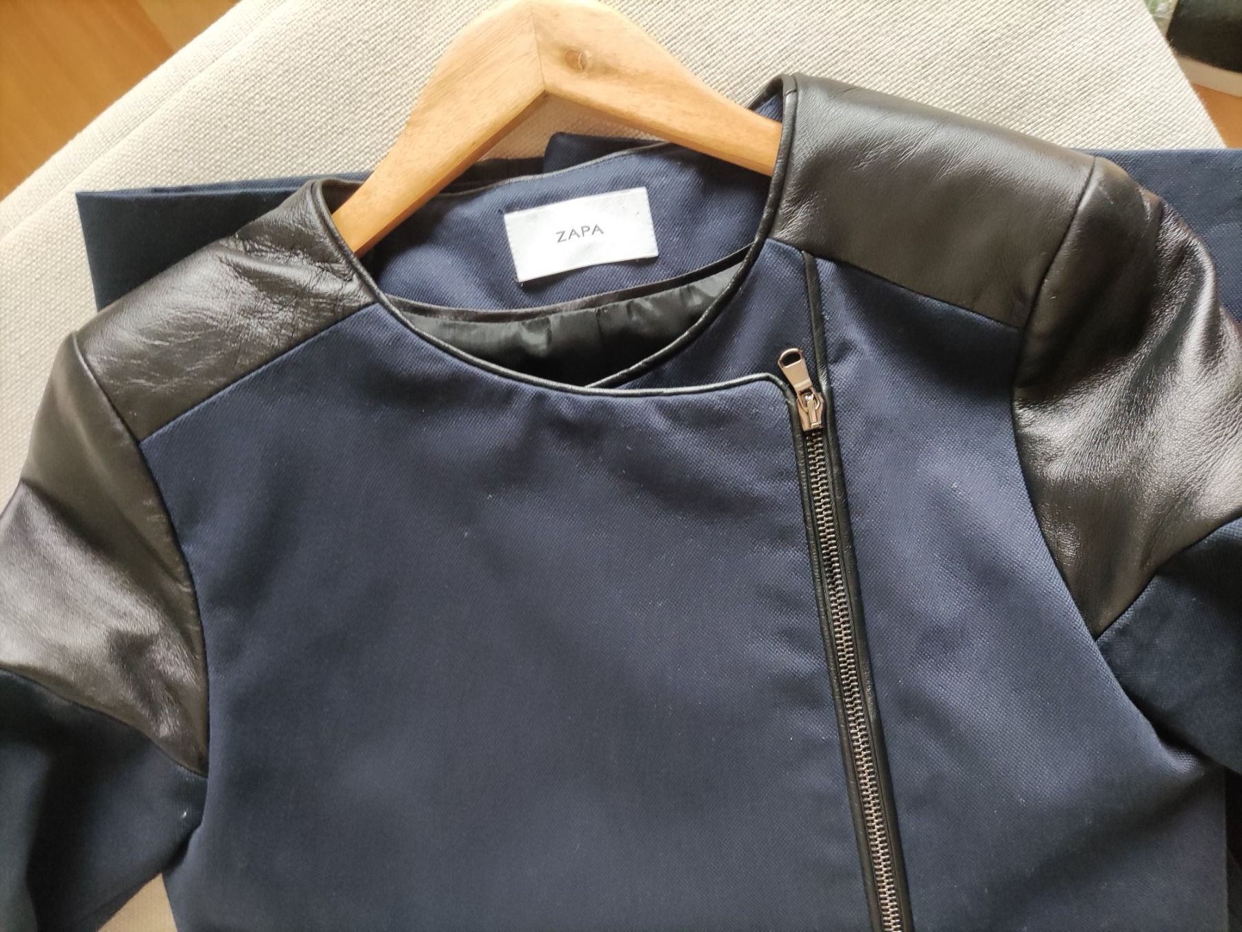 Giacche: Zapa cool jacket with lamb skin – Usato da Glis venduto da livespringly 4
