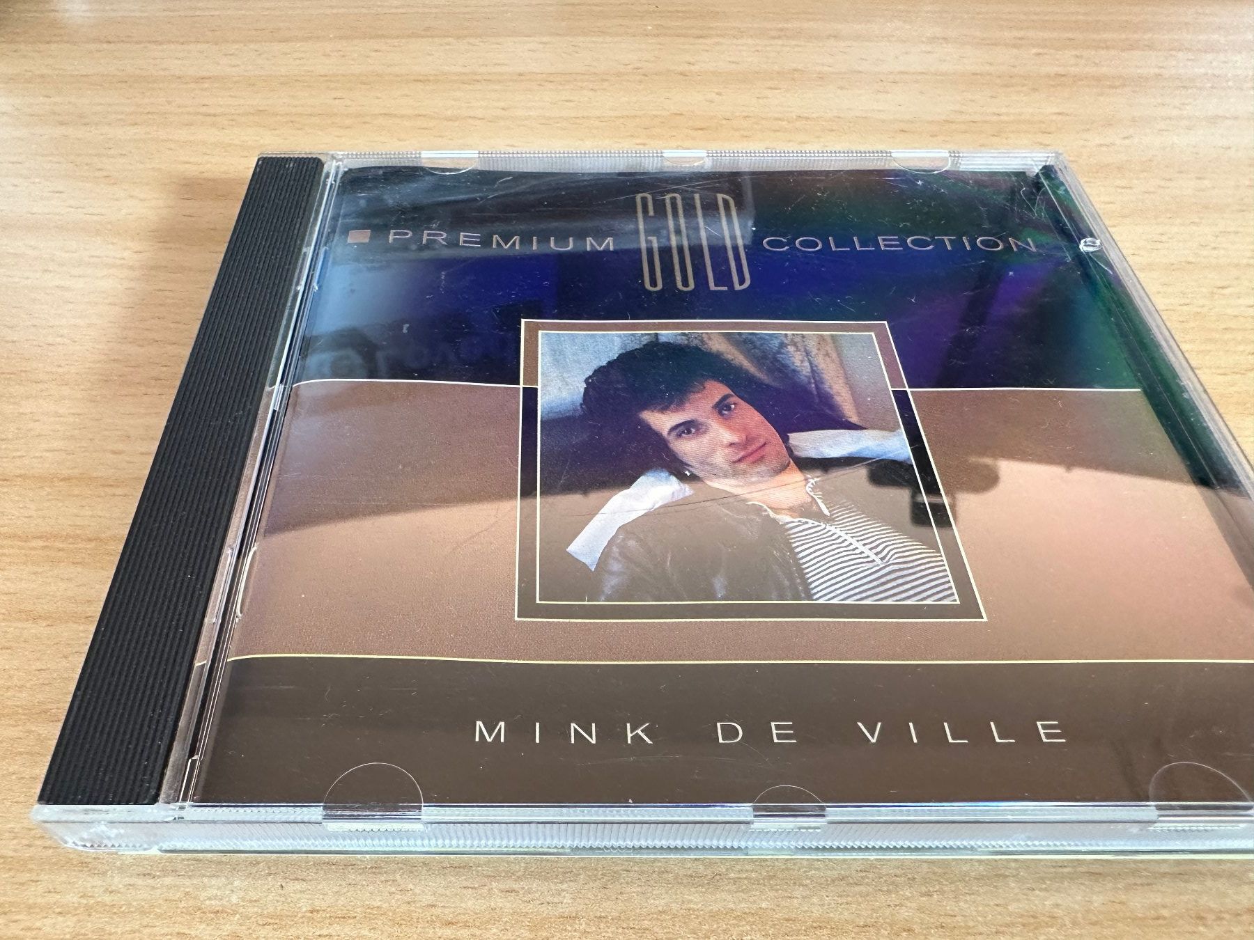 CD: Mink DeVille – Premium Gold Collection – Usato da Rikon im Tösstal venduto da Alpenmutz