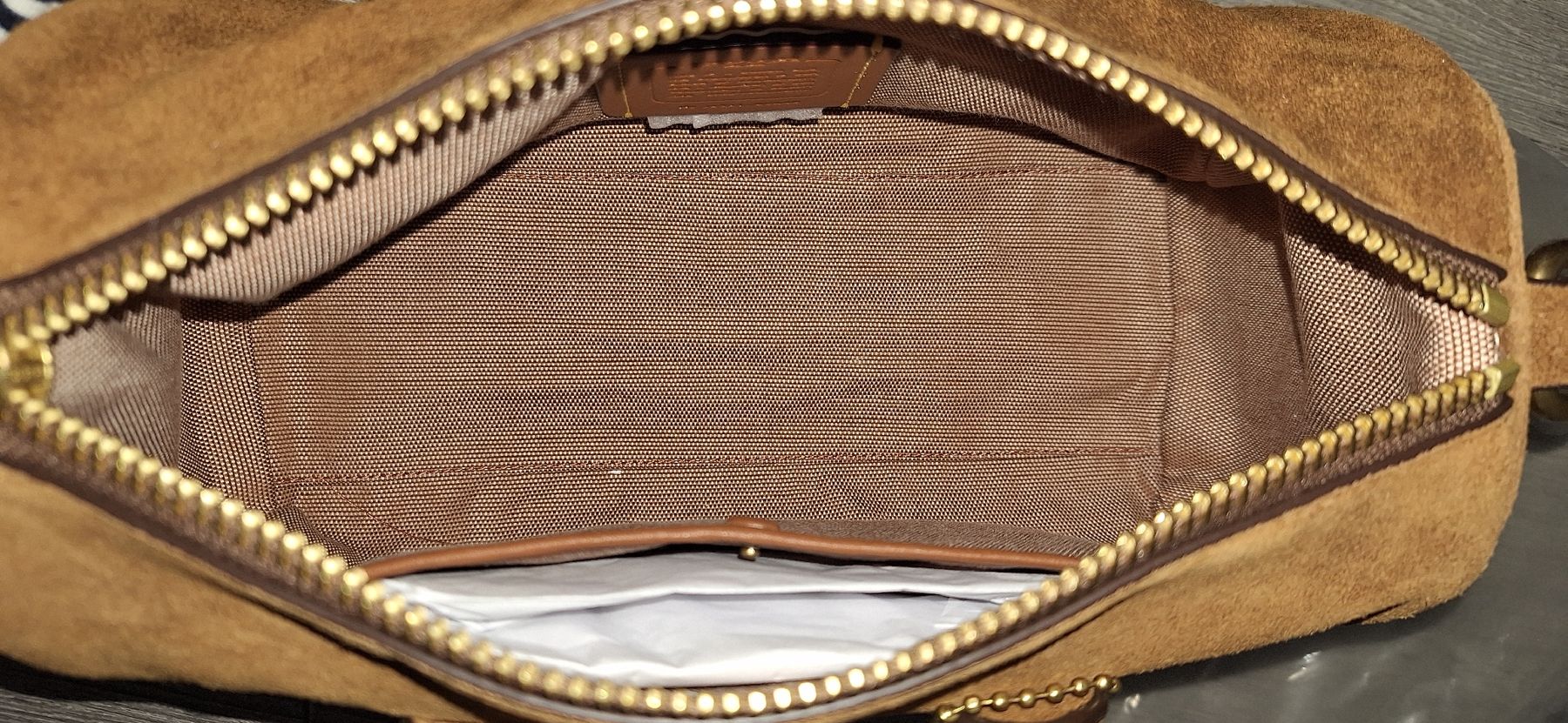 Coach Sacs: Coach Compass 25 suede brown – Neuf avec emballage d'origine à Wilen b. Wollerau par kat_35 3
