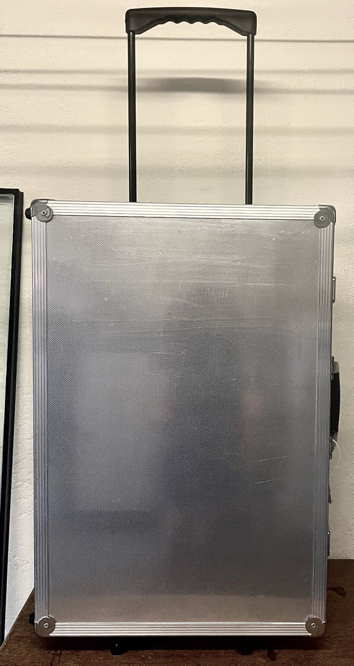 Reisekoffer: ALUMINIUM ROLLKOFFER/ FLIGHTCASE von BwH – Gebraucht aus luzern von Glieve 3
