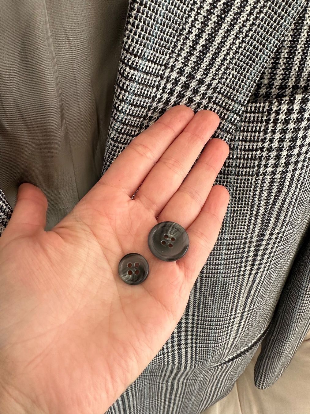 Valentino Jacken: Blazer / Sakko Valentino – Gebraucht aus Schaffhausen von Nadiuna 2