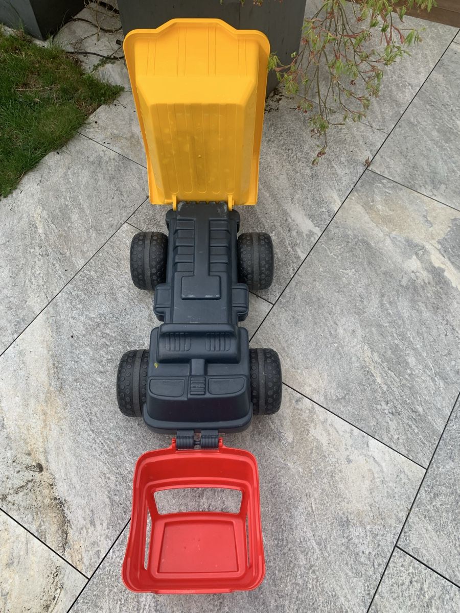 Veicoli per bambini: Lastwagen zum draußen spielen – Usato da Killwangen venduto da Zermatt5 2
