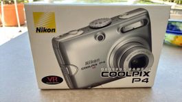 Nikon Coolpix P4 Digitalkamera mit VR