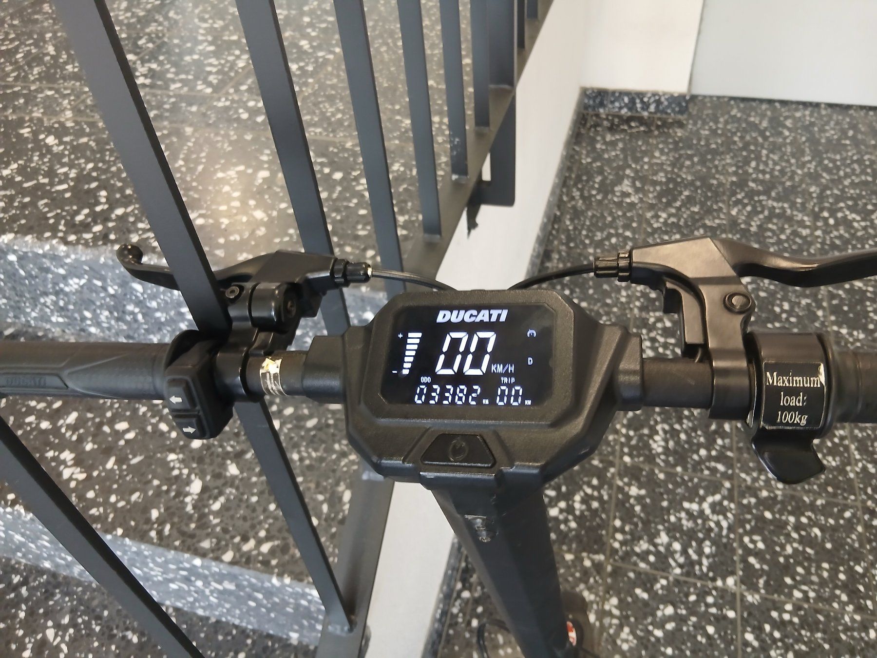 Scooters: Elektroroller Ducati Pro II Evo – Gebraucht aus ZÜRICH von zar_nc88
