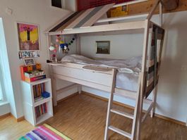 Lit-cabane mi-haut