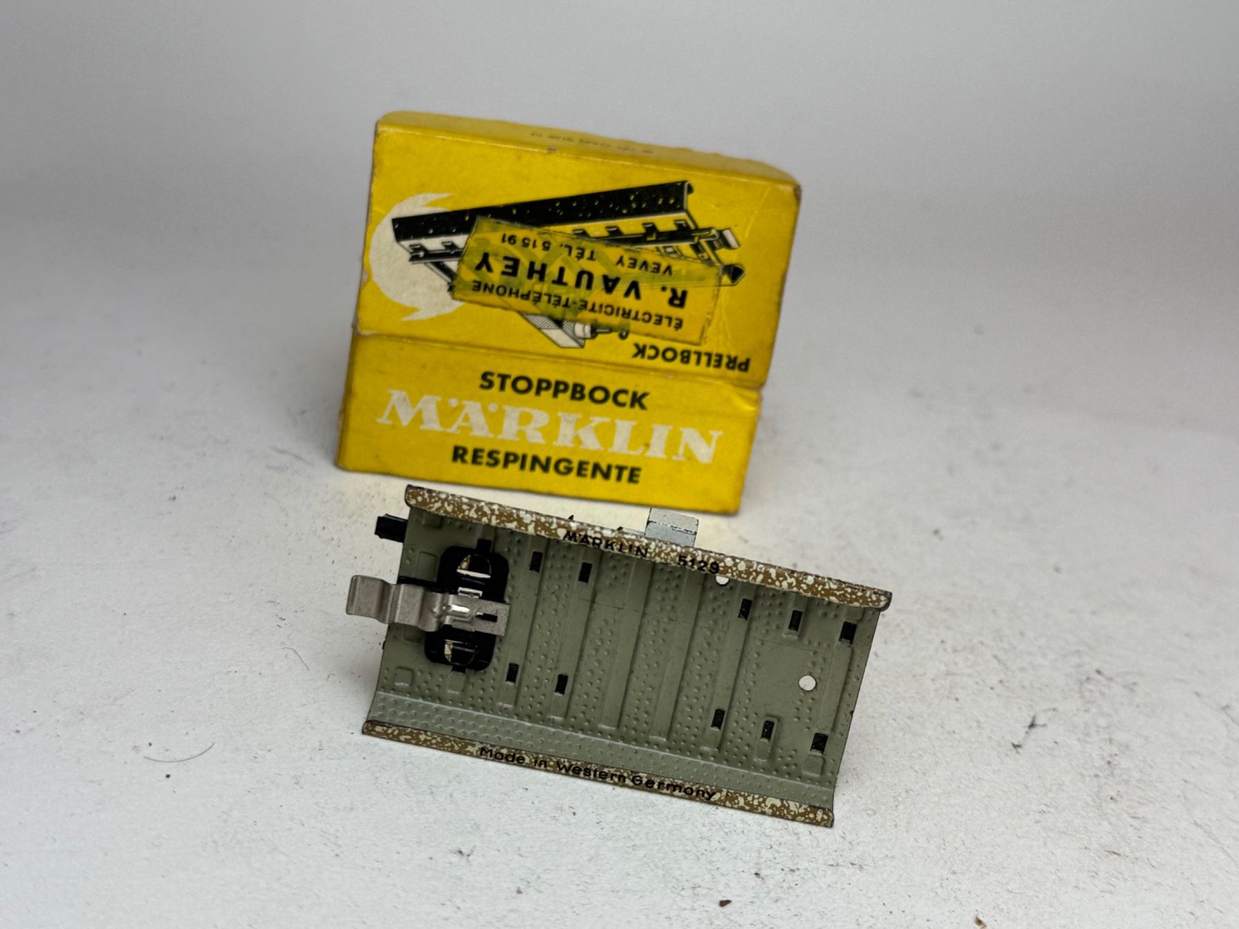 Märklin Modelleisenbahnen: Märklin Prellbock in Original Verpackung – Gebraucht aus Elm von Wikmtz 1
