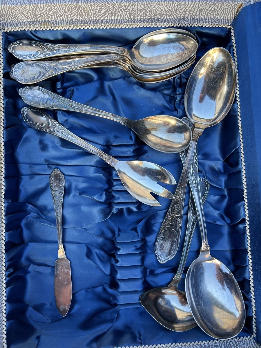 Solingen Set di posate: Besteckset versilbert Solingen Koffer gebraucht – Usato da Dittingen venduto da Bellevista 1