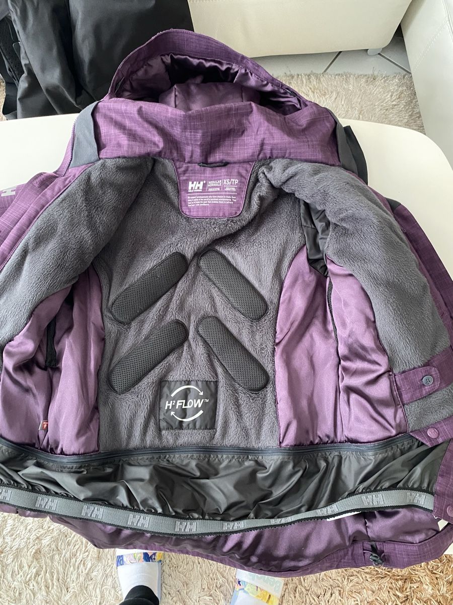 Helly Hansen Giacche: Helly Hansen Damen Skijacke Gr. XS – Nuovo (secondo la descrizione) da Oberriet SG venduto da Sternli36 4